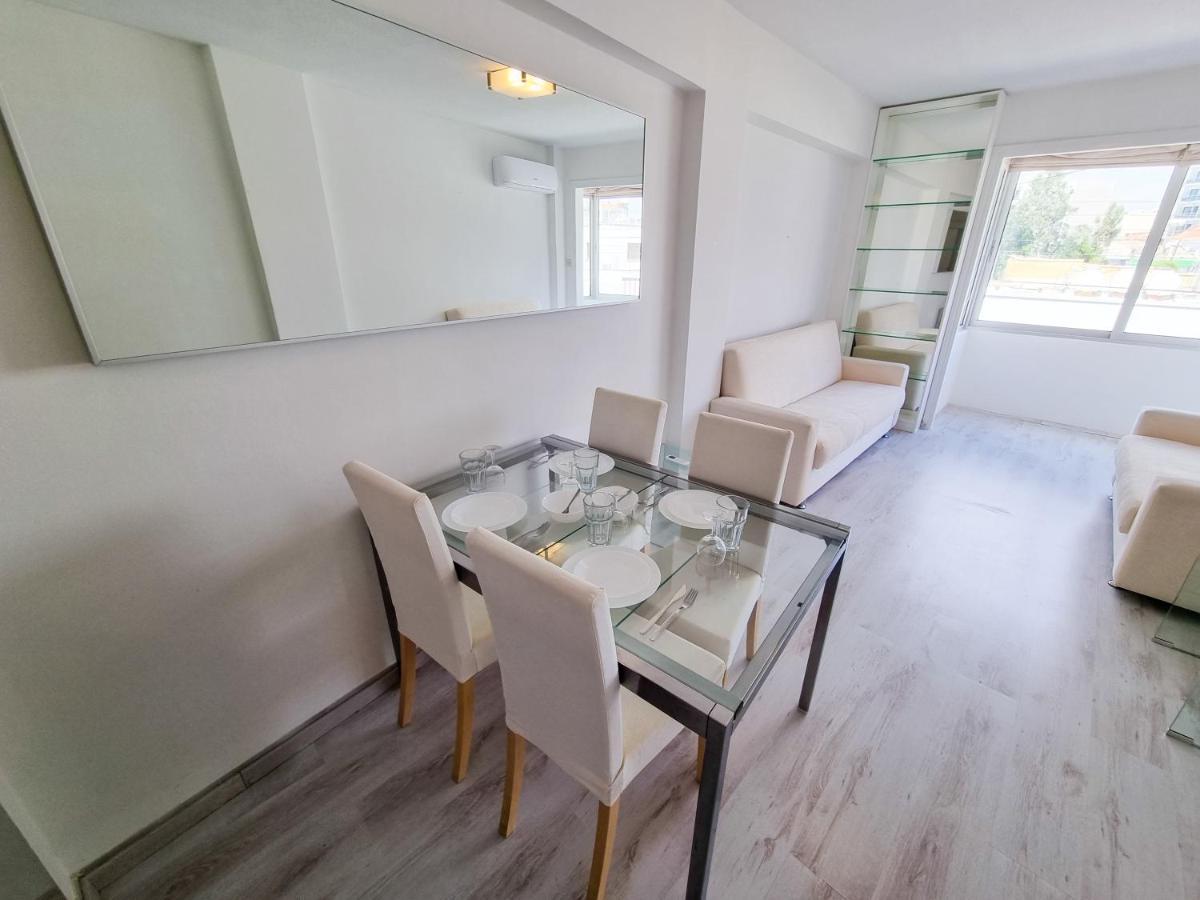 Cheer Up City Apartment, Near To The Finikoudes Beach Lárnaka Kültér fotó